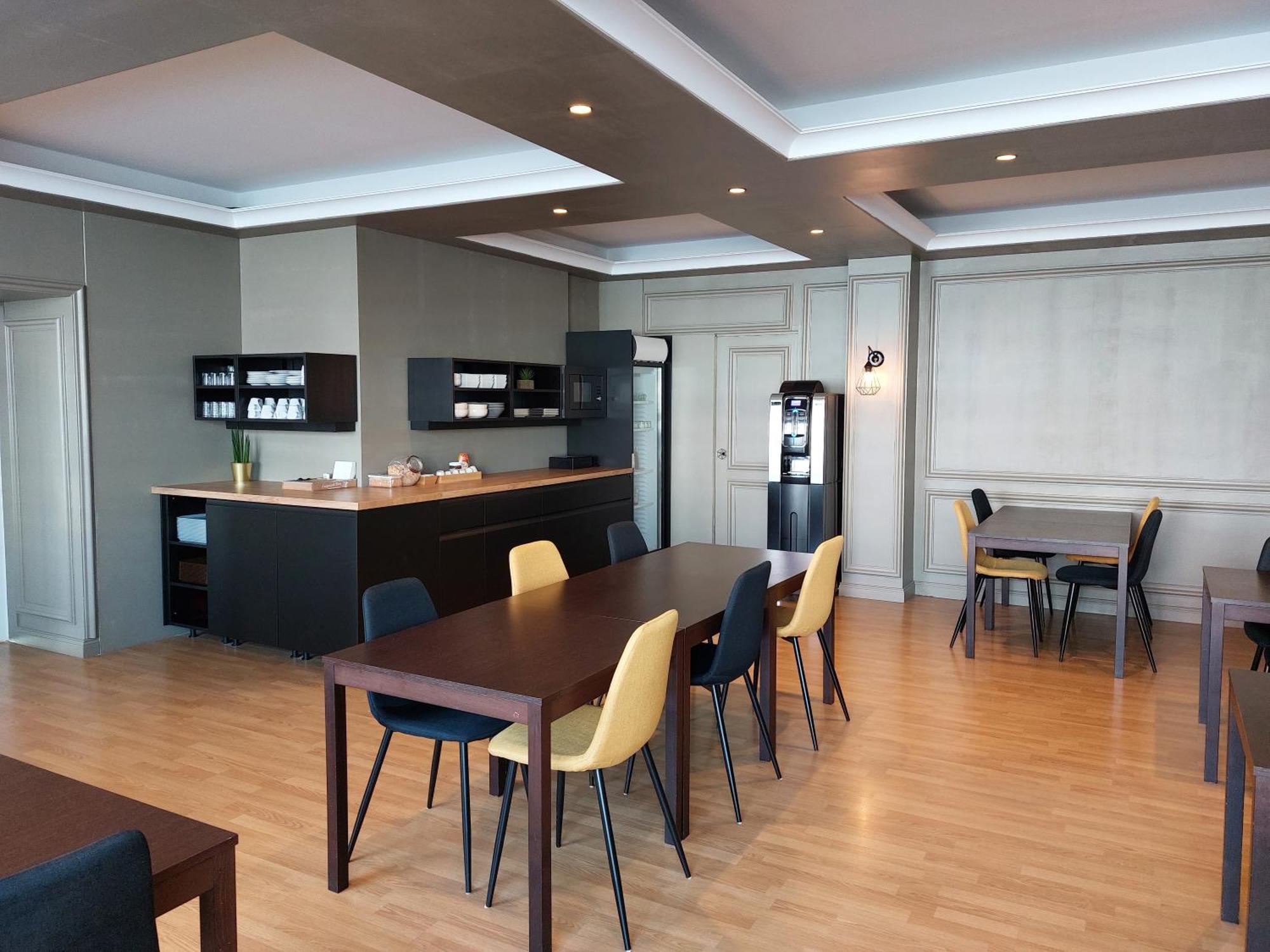 Cit'Hotel L'Europe - Cholet Gare Exterior foto