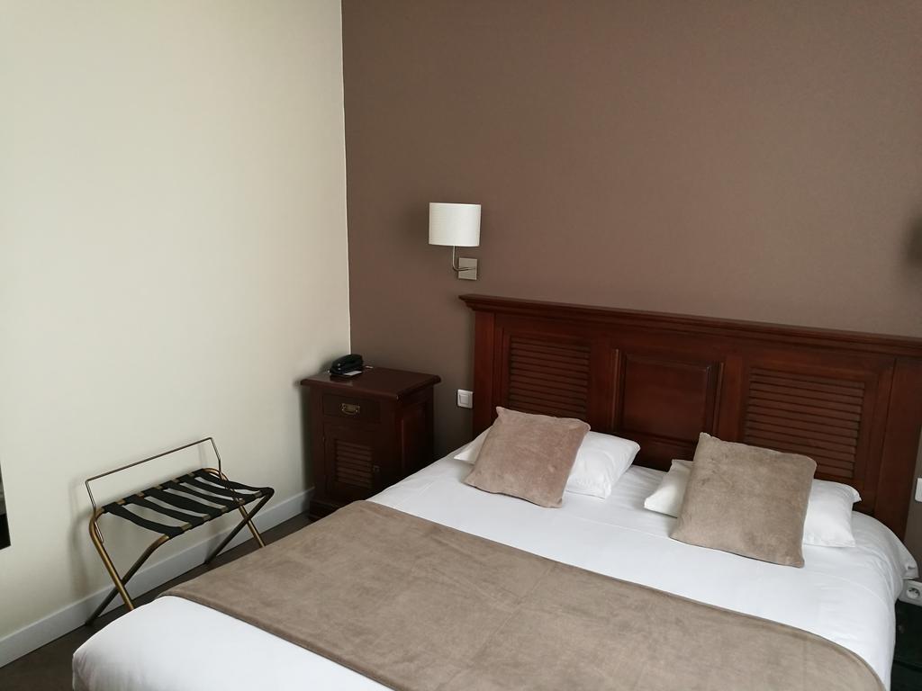 Cit'Hotel L'Europe - Cholet Gare Exterior foto
